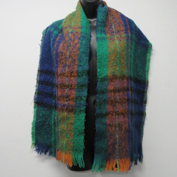 Field Manor Accessories - Vtg Field Manor Wool Blend Furry Plaid Scarf Fringe Edge Made in Italy 12" x 62"